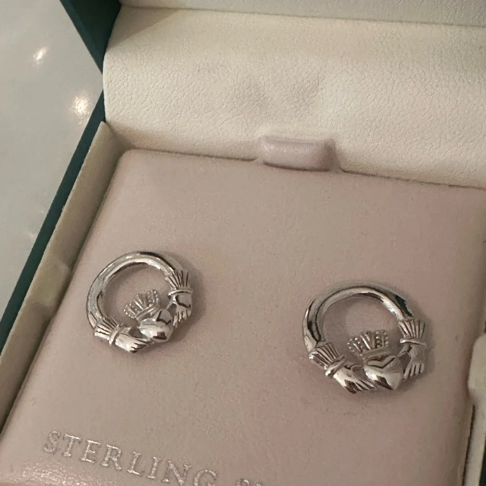 Sterling Silver Claddagh Stud Earring